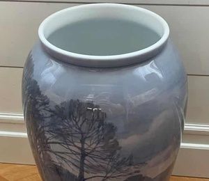 Unique porcelain vase with rural landscape, Amalie Schou, 44 cm. Bing & Grondahl