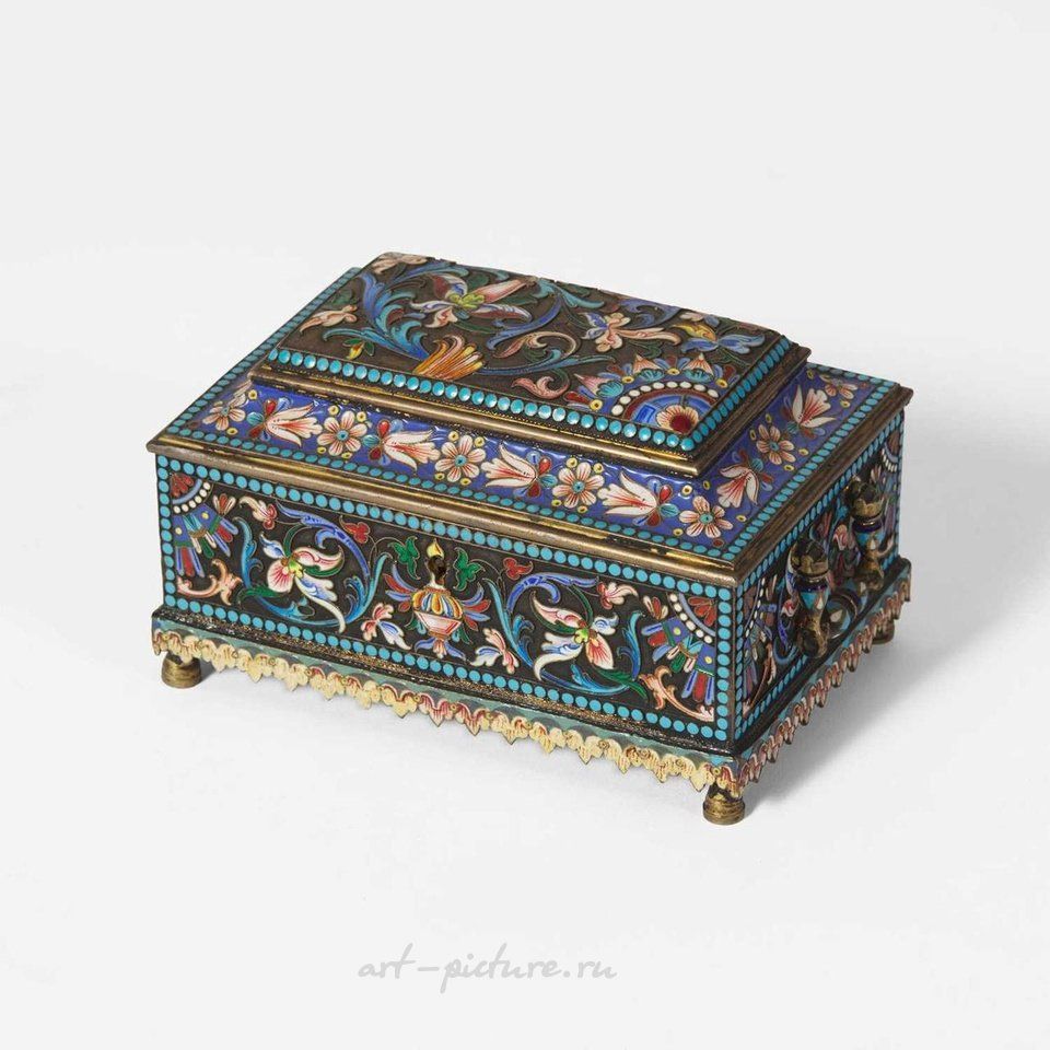 Russian silver , A Russian silver-gilt and shaded enamel cigarette case Hallmarked...