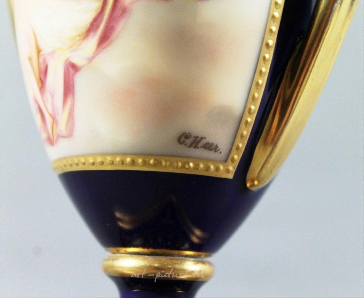 Royal Vienna Porcelain , Small Royal Vienna Covered Bowl