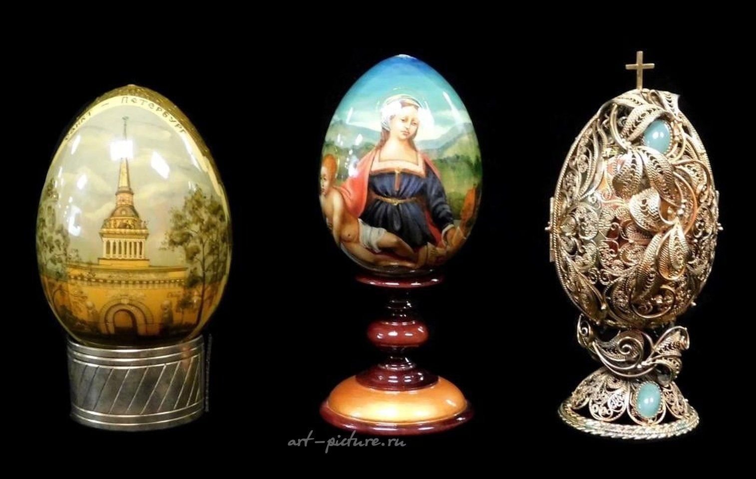Русское серебро , Русские пасхальные яйца ручной росписи на подставке