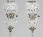купить Пара больших декоративных ламп в имперском стиле с серебряной опорой и резными хрустальными стеклами.