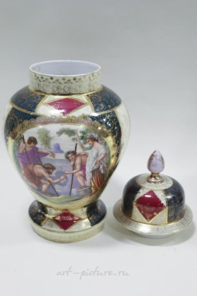 Royal Vienna Porcelain , Royal Vienna Porcelain Lidded Portrait Urn