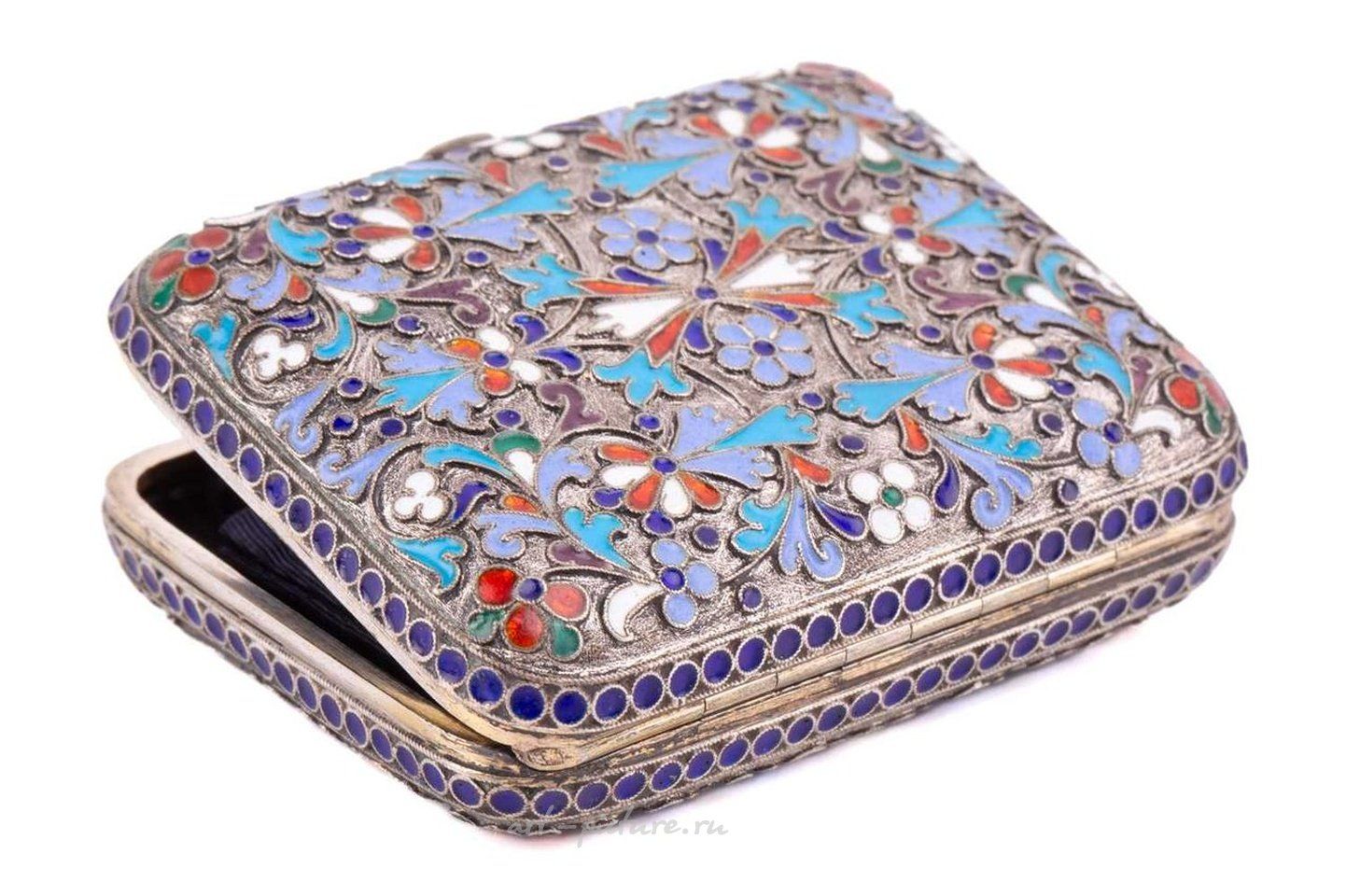 Russian silver , A Russian silver and cloisonné enamel purse, circa 1880, recently acquired from a private collection.
