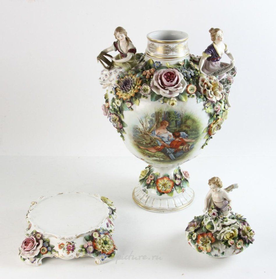 Royal Vienna Porcelain , Late 19thC Japanese Imari Urn