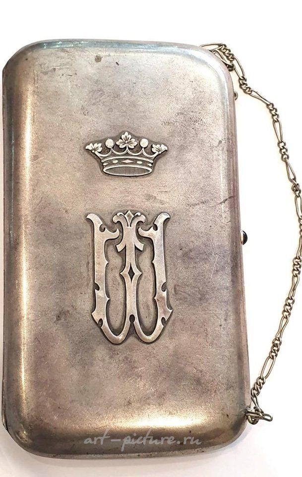 Русское серебро , Шкатулка из русского серебра 84 пробы с подписями и элементами из золота и эмали