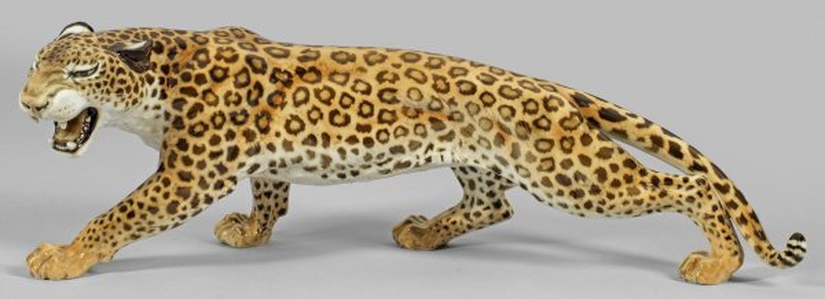 Фигурка "Schreitender Leopard" из фарфора, середина 20-го века
