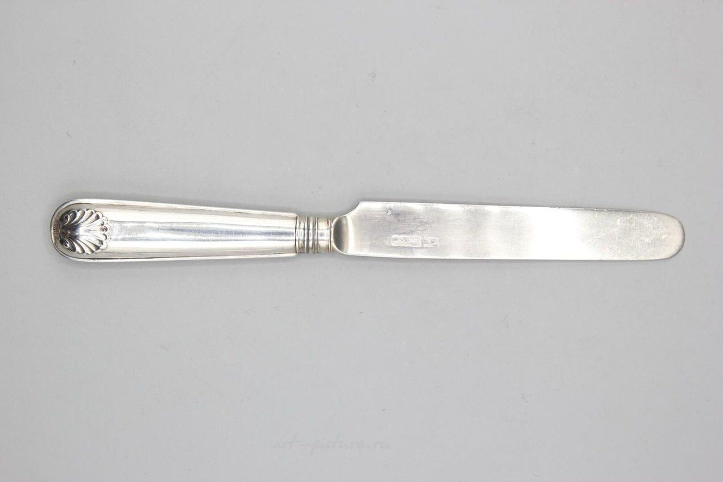 Русское серебро , Русский сервис состоит из 11 больших серебряных ножей
