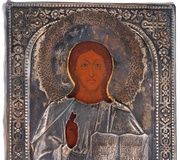 Антикварная русская православная икона Христа с серебряным окладом