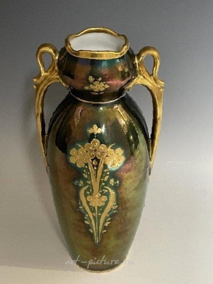 Royal Vienna Porcelain , A LARGE ROYAL VIENNA VASE