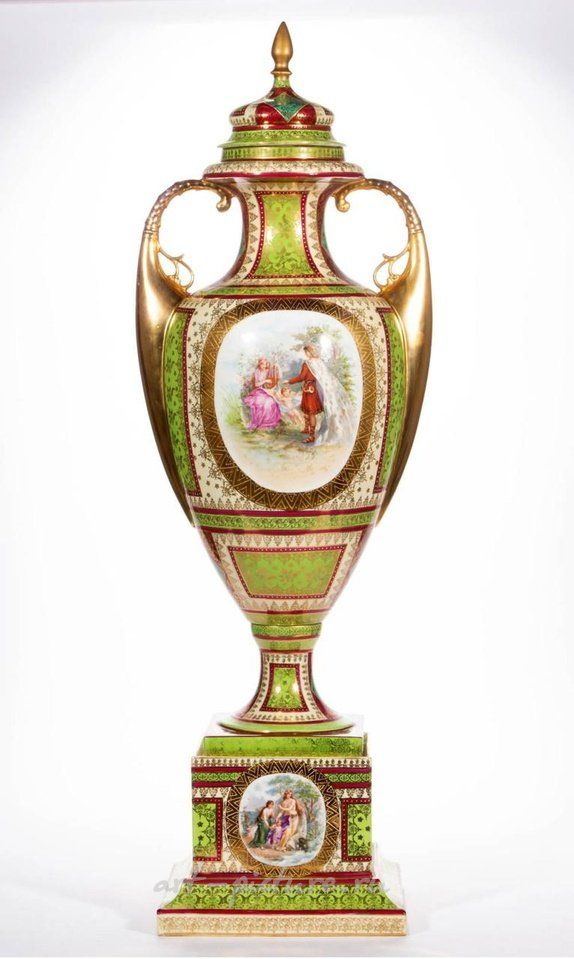 Royal Vienna Porcelain , AUSTRIAN ROYAL VIENNA PORCELAIN BOLTED URN WITH COVER