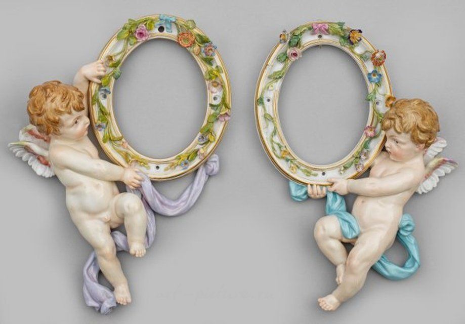 Редкие настенные зеркала с Аморетто и фигурками амуров, конец 19 века.