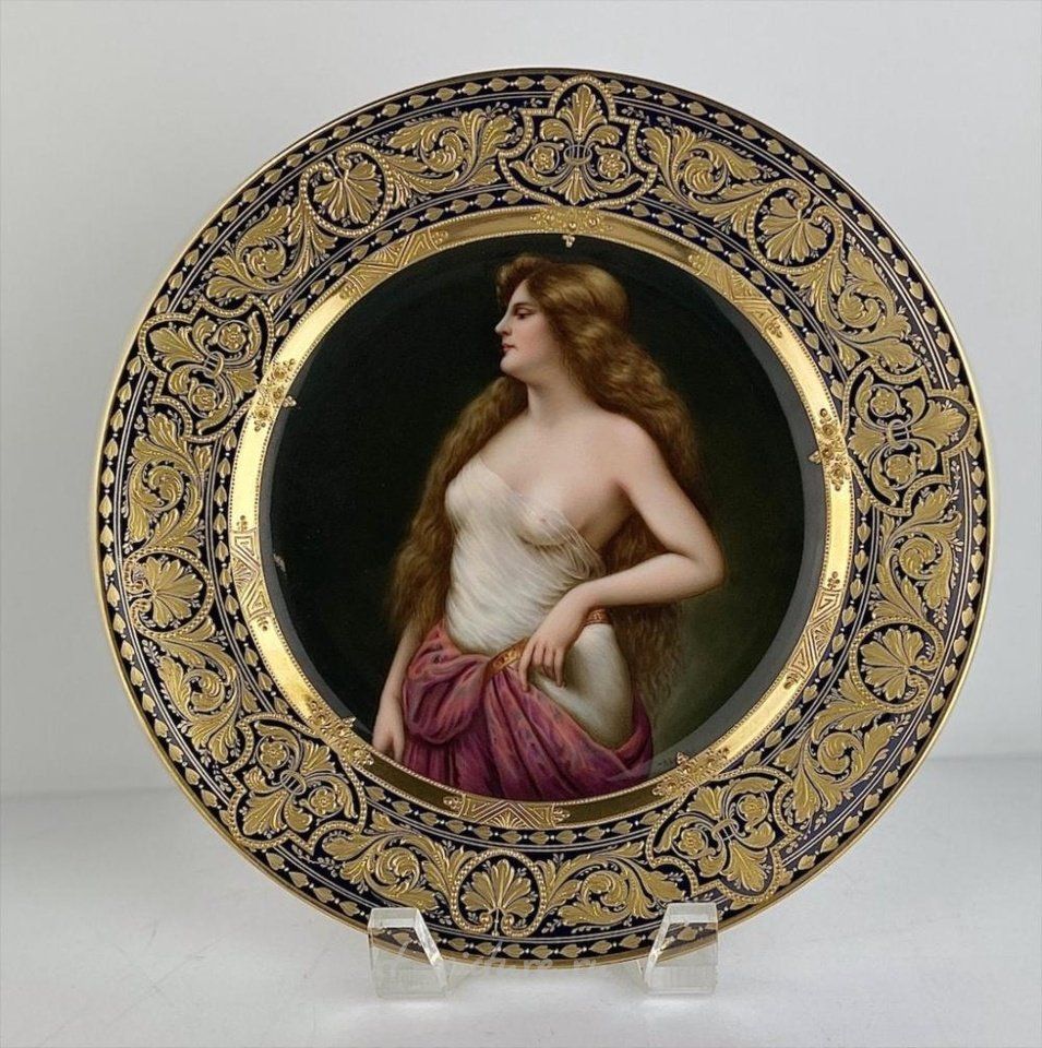 Royal Vienna Porcelain , ROYAL VIENNA PORTRAIT PLATE