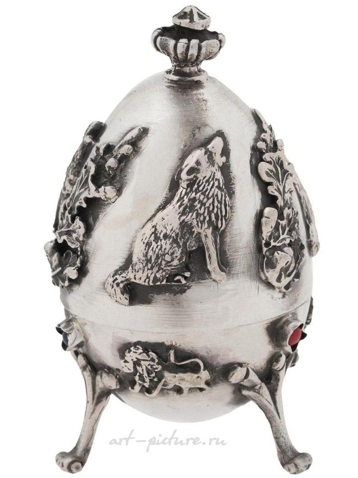 Русское серебро , Русская серебряная яйцевидная коробка с драгоценными камнями и фигурками