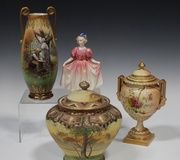 Фарфоровая ваза Royal Worcester с крышкой и линером, середина XX века