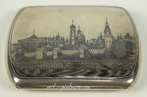 俄罗斯银, 克里姆林宫墨水画烟盒。