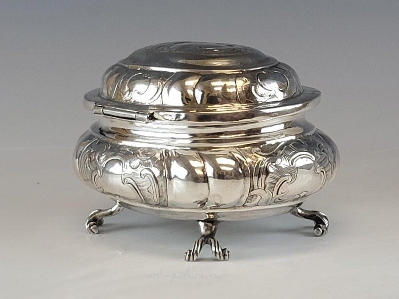 Русское серебро , Редкий антикварный русский серебряный ящик 18 века, 1766 год