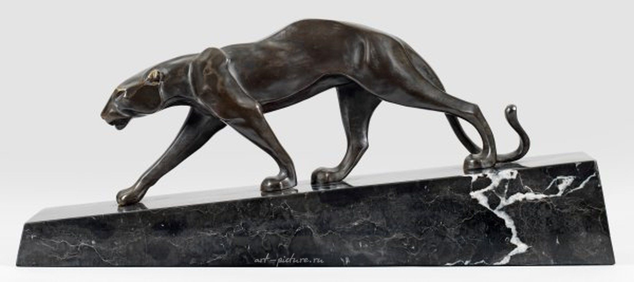 Contemporary animal sculptors