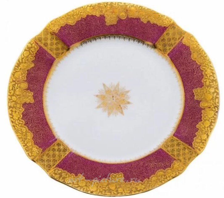 Севрский фарфор. Тарелка с рельефным бортом и цветочным декором