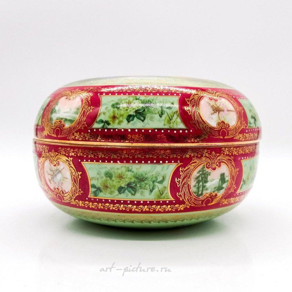 Royal Vienna Porcelain , Antique Large Royal Vienna Hand Painted Lidded Jar Urn