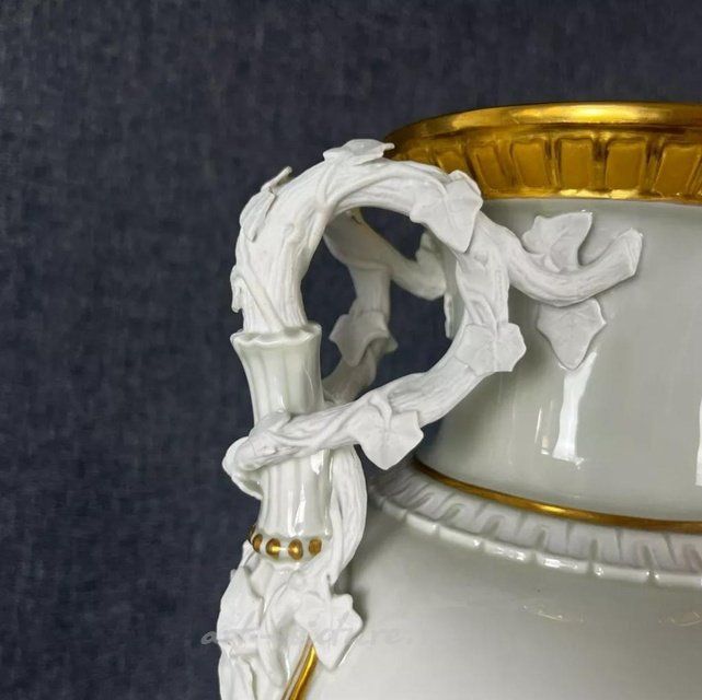 Ваза с росписью Арнольда Крога, дворца Амалиенборг в Копенгагене Royal Copenhagen