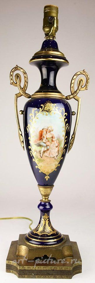 Royal Vienna , Лампа в стиле королевской Вены с изображением пары