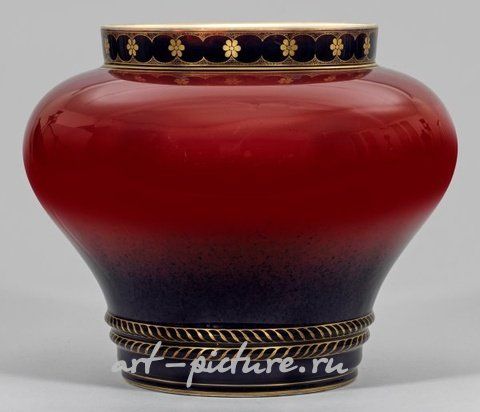 Великолепная ваза в стиле модерн из Сегерского фарфора