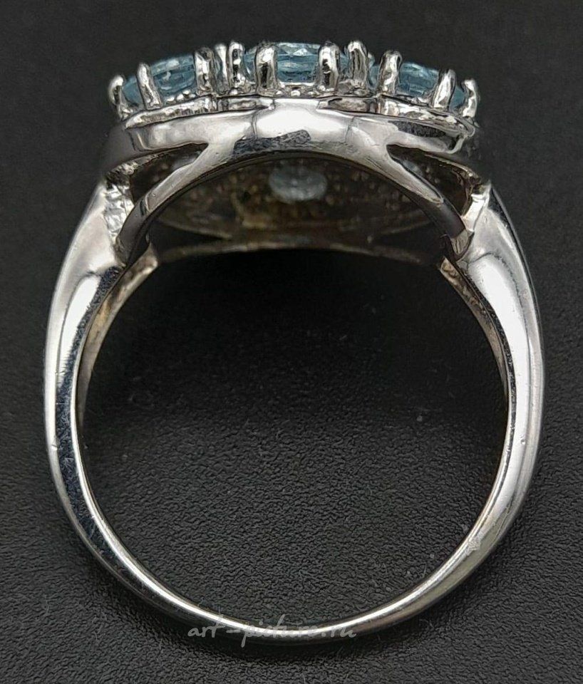 Русское серебро , Серебряное кольцо с русским апатитом