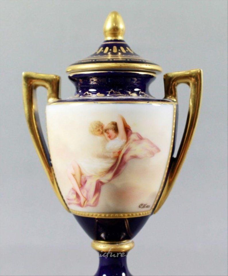 Royal Vienna Porcelain , Small Royal Vienna Covered Bowl