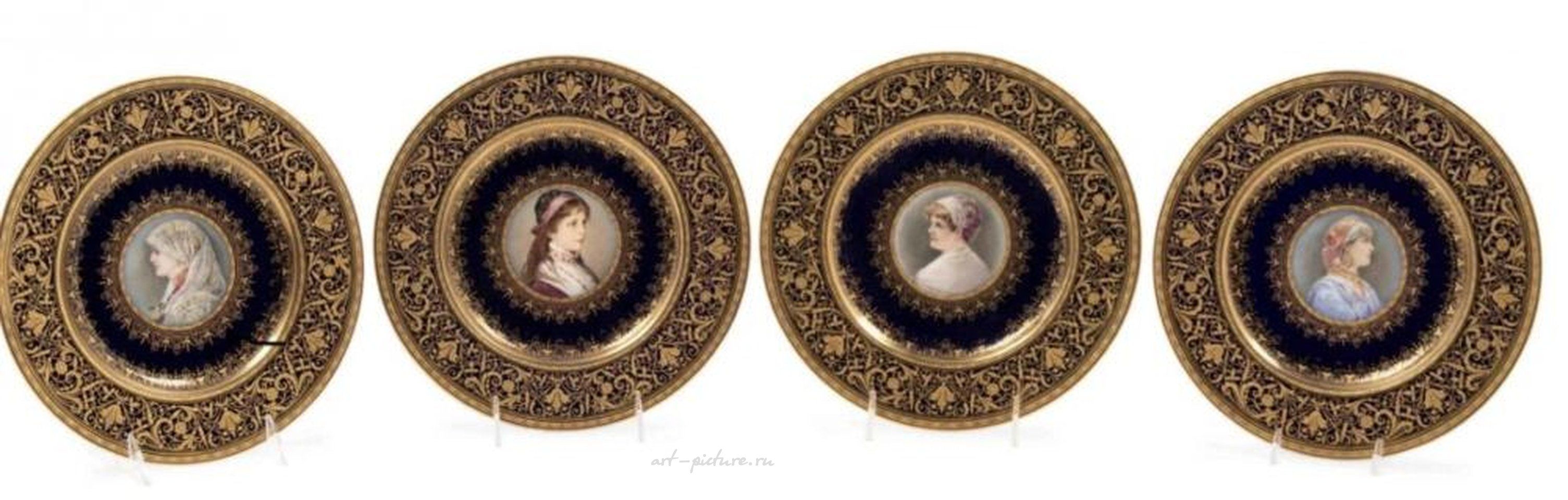 Royal Vienna Porcelain , SET OF 8 ROYAL VIENNA STYLE PORTRAIT PLATES