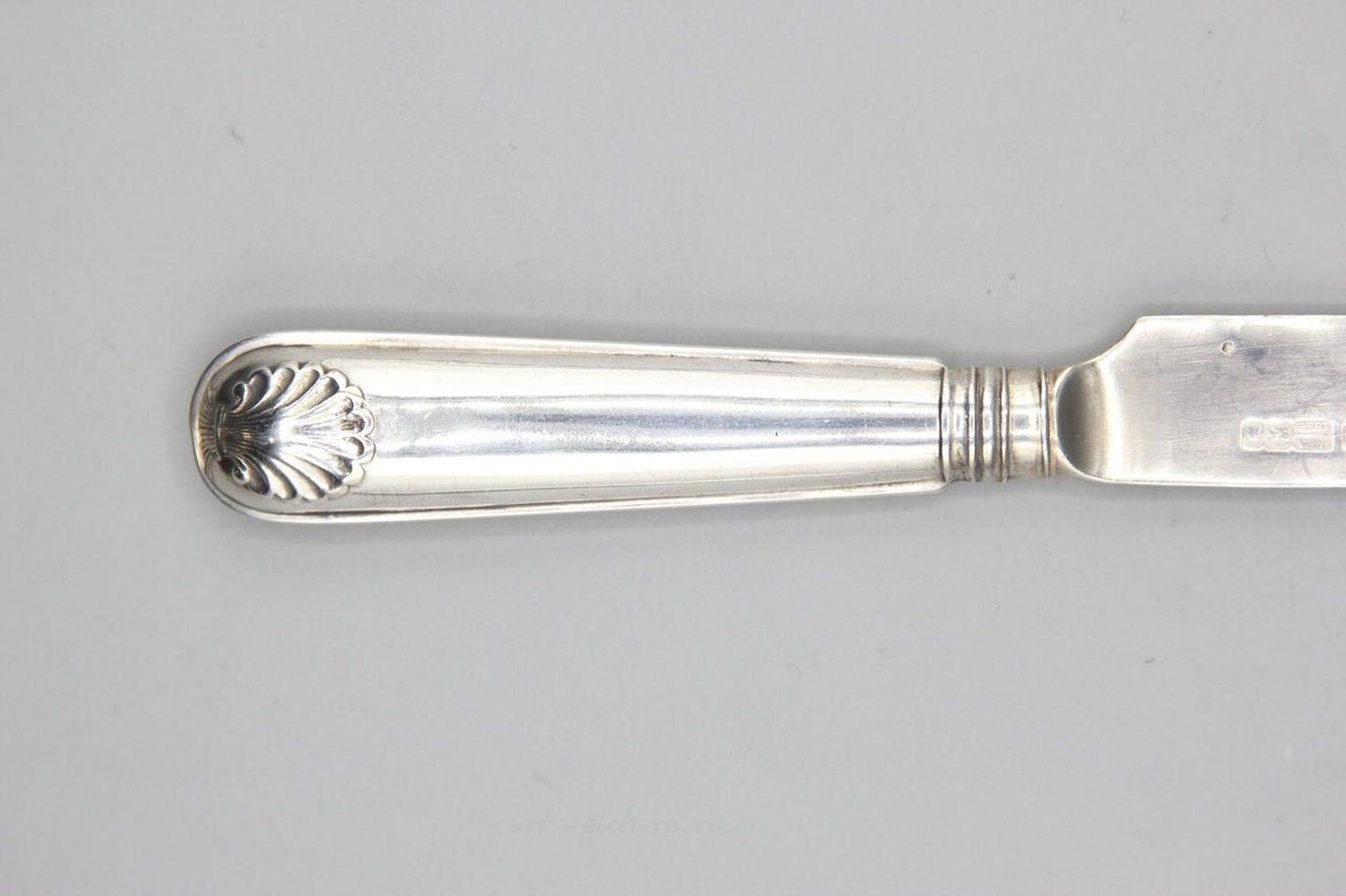 Русское серебро , Русский сервис состоит из 11 больших серебряных ножей