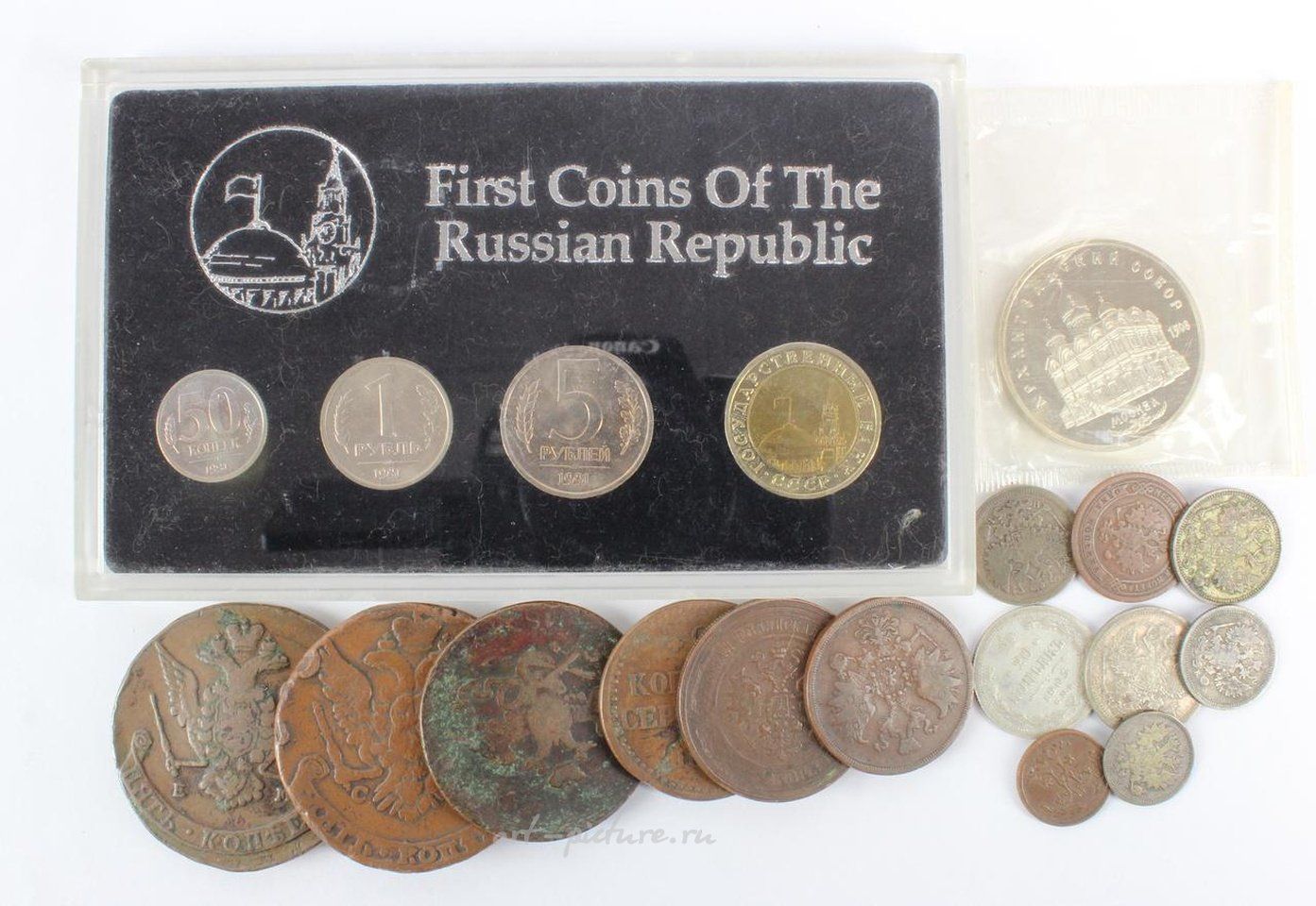 Русское серебро , Мировые серебряные монеты