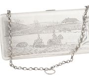 Серебряная сумочка с гравировкой в императорском русском стиле