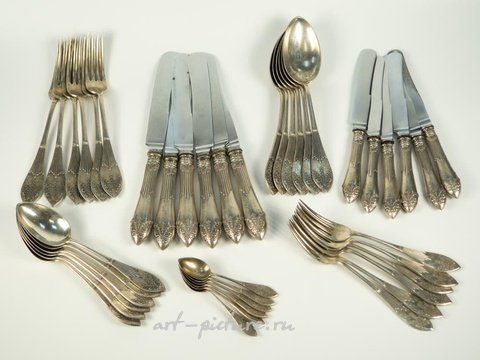 Русское серебро, Набор столовых приборов из русского серебра на 6 персон, 42 предмета.
