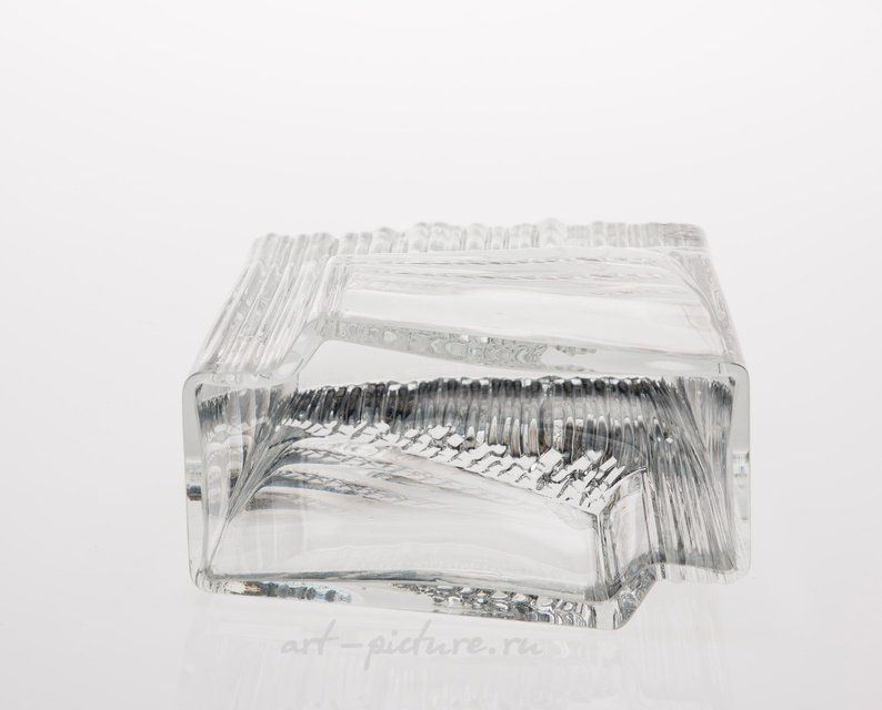 Vase made of artistic glass, 16 x 6.5 x 22 cm. Author Tapio Wirkkala, (Finland)