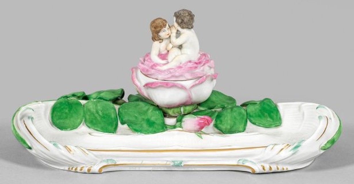 Meissen Art Nouveau Writing Utensil with Rose Decoration and Amorettes