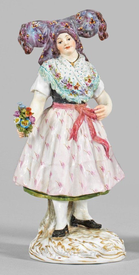 Costume figure "Lausitzer Wendin in Sunday attire"