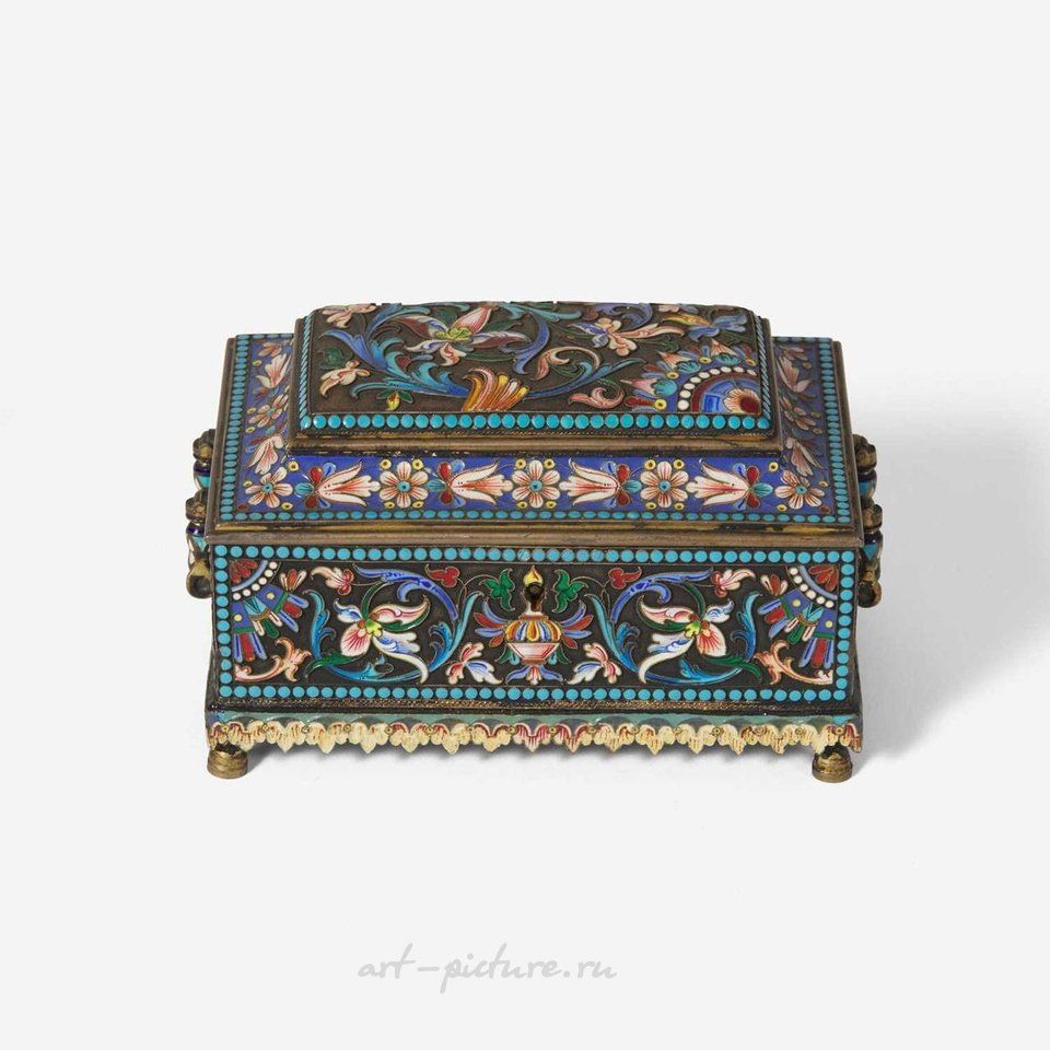 Russian silver , A Russian silver-gilt and shaded enamel cigarette case Hallmarked...