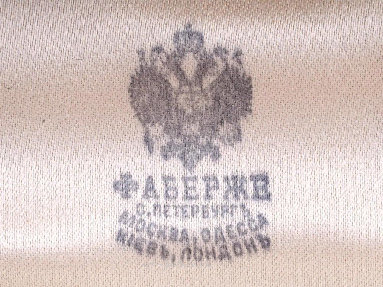 Русское серебро , Портсигар из русского позолоченного серебра.