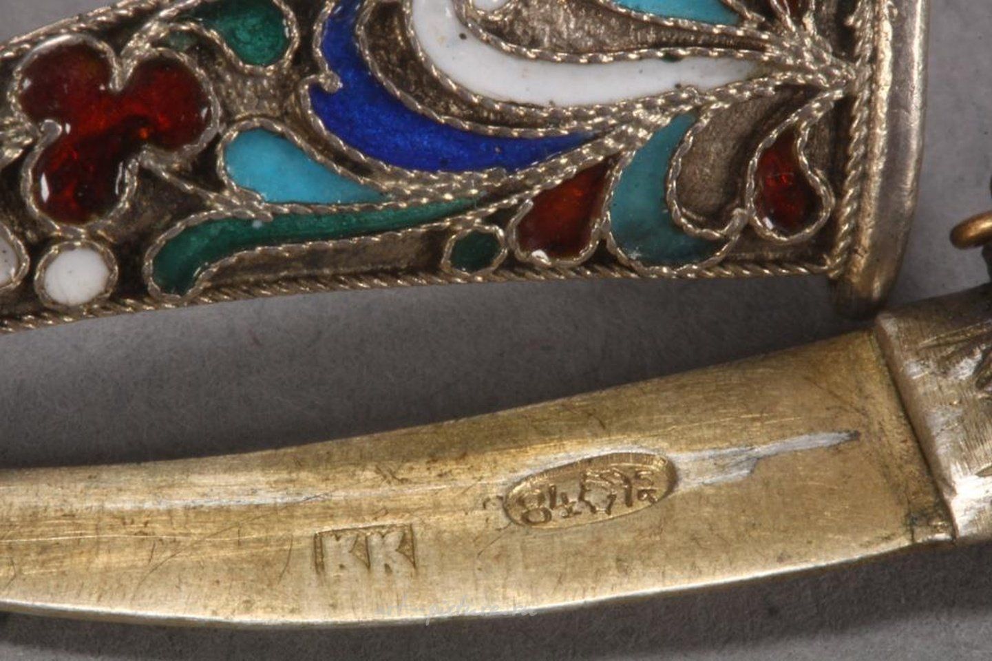 Русское серебро , Брошь-кинжал из русского кавказского серебра с чернью.