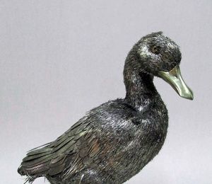 Buchchellati buccelllati duck sculptural composition