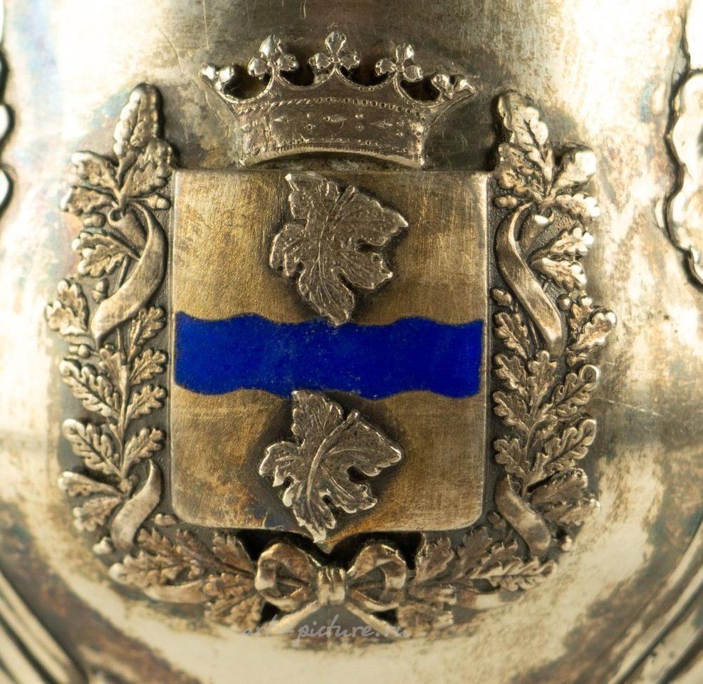 Русское серебро , Кубок с эмалевыми гербами Ярославля, Оренбурга и Сырдарьинской губернии