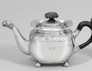 Редкий бидермаерский серебряный чайник от Генриха Антона Шауенбурга