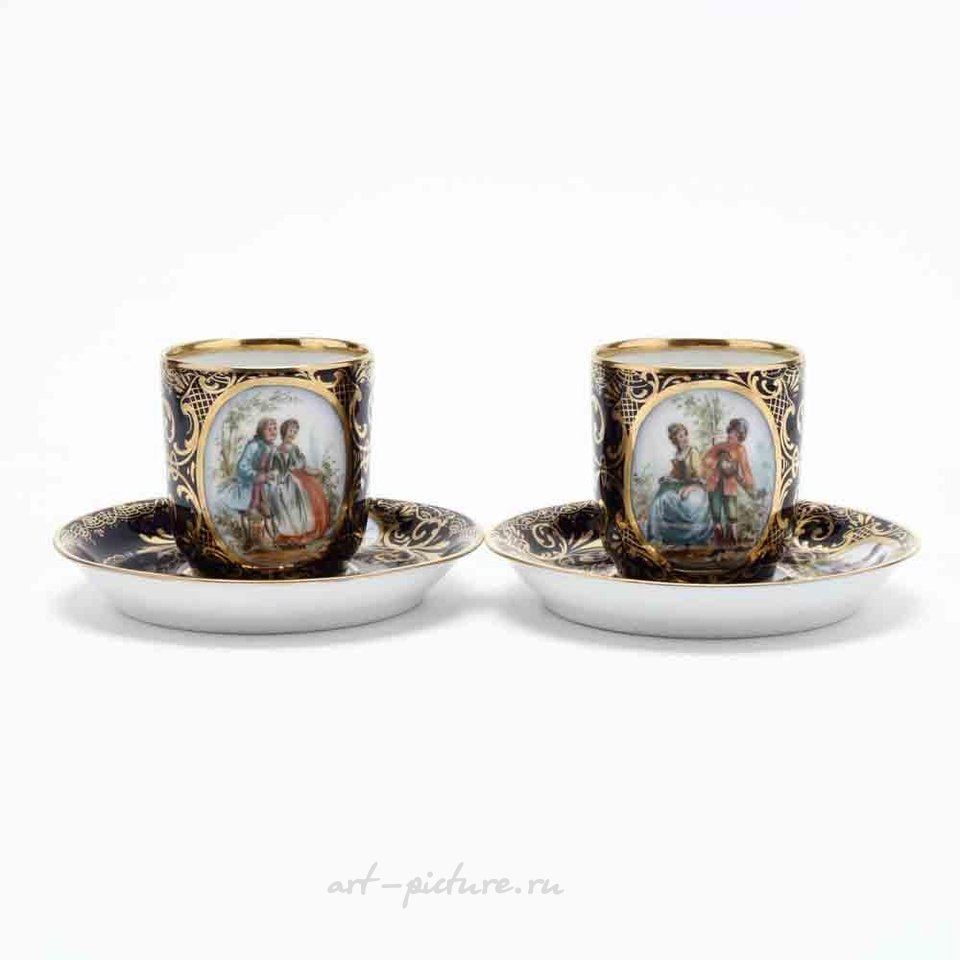 Royal Vienna Porcelain , A Pair of Royal Vienna Covered Jars