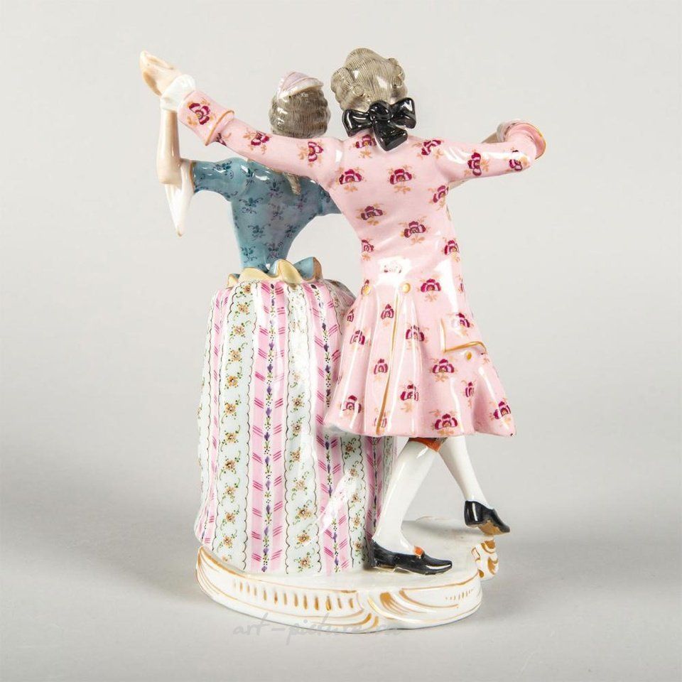 Royal Vienna , Фарфоровая фигурка Royal Dux Bohemia: танец пары из Австрии