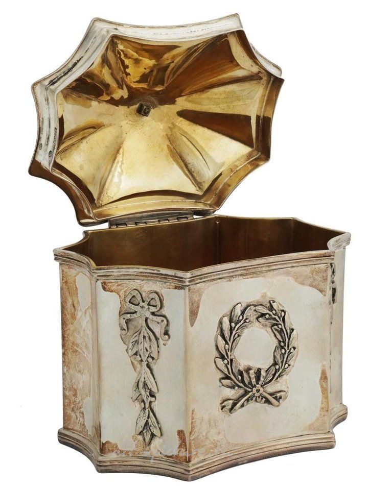 Русское серебро , Серебряная русская императорская чайная коробка с монограммой орла