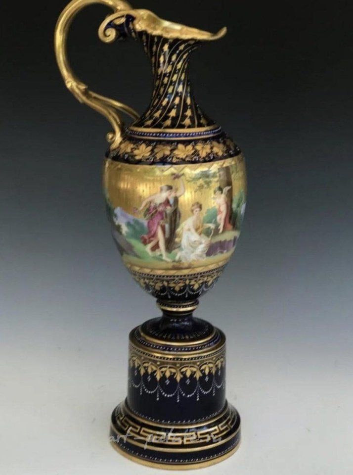 Royal Vienna Porcelain , A LARGE ROYAL VIENNA STYLE EWER