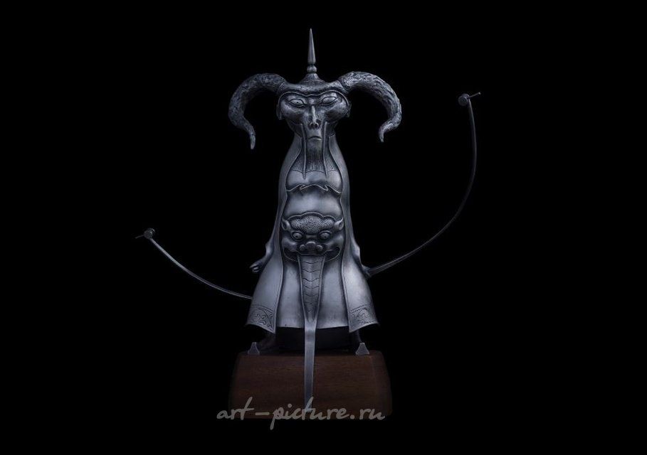 Статуэтка Даши Намдакова "Вельможа"