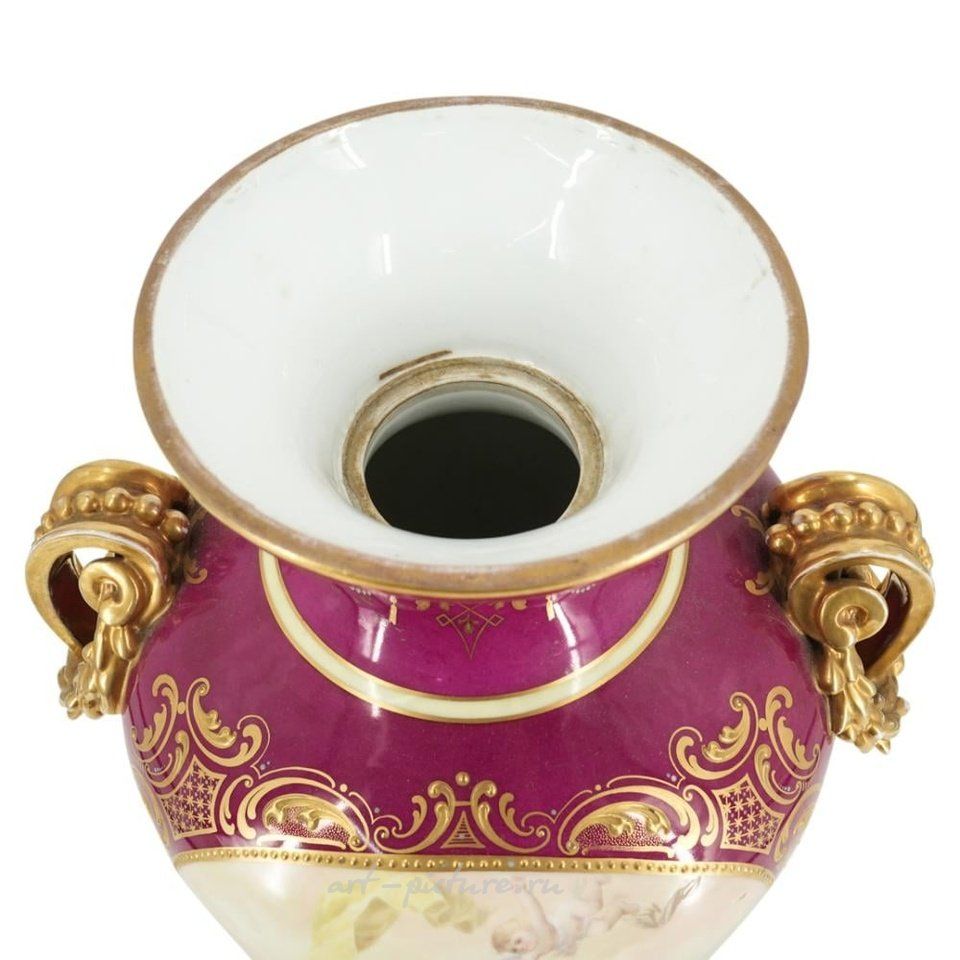 Royal Vienna , Большая фарфоровая ваза "Райская Вена" с голыми женщинами и золотыми ручками