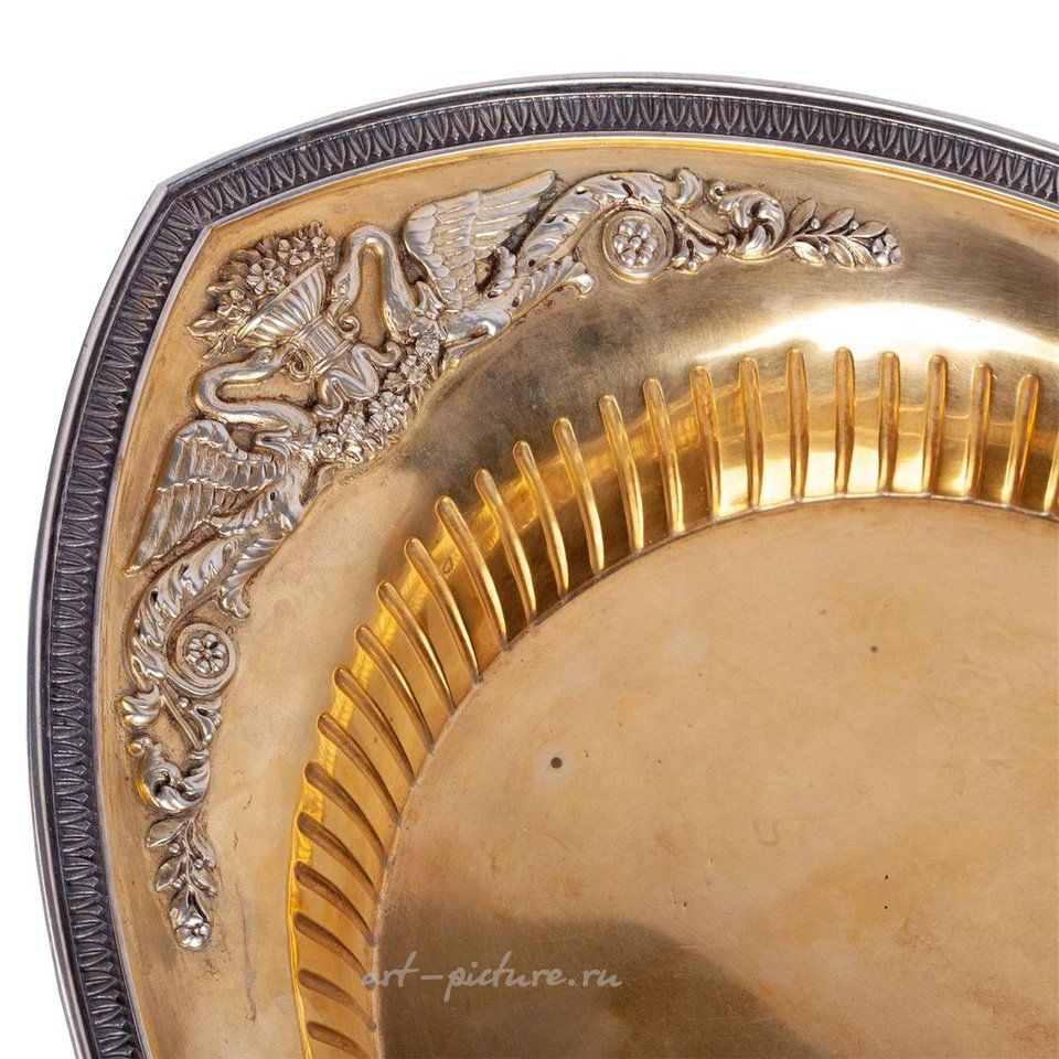 Русское серебро , Серебряная золоченая чаша в стиле неоклассицизма от Фаберже