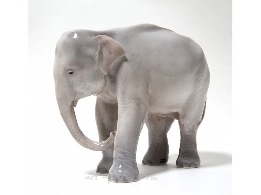 Фарфоровая статуэтка "Слон" 501. Royal Copenhagen